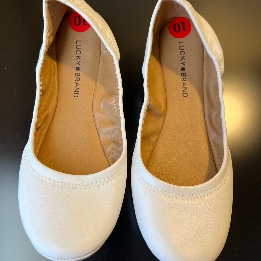 Lucky Brand Cream Ballet Flats